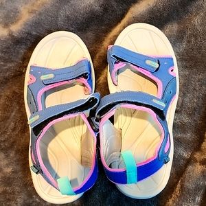 NORTHSLIDE Sandal/Watershoe  Size5